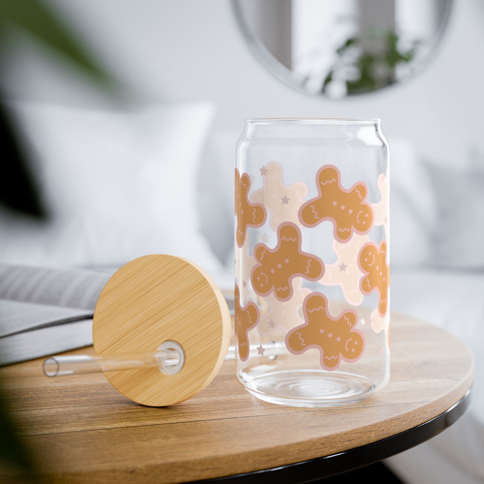 Sweet Gingerbread Cookies 16 oz reusable glass drink jar with lid and straw