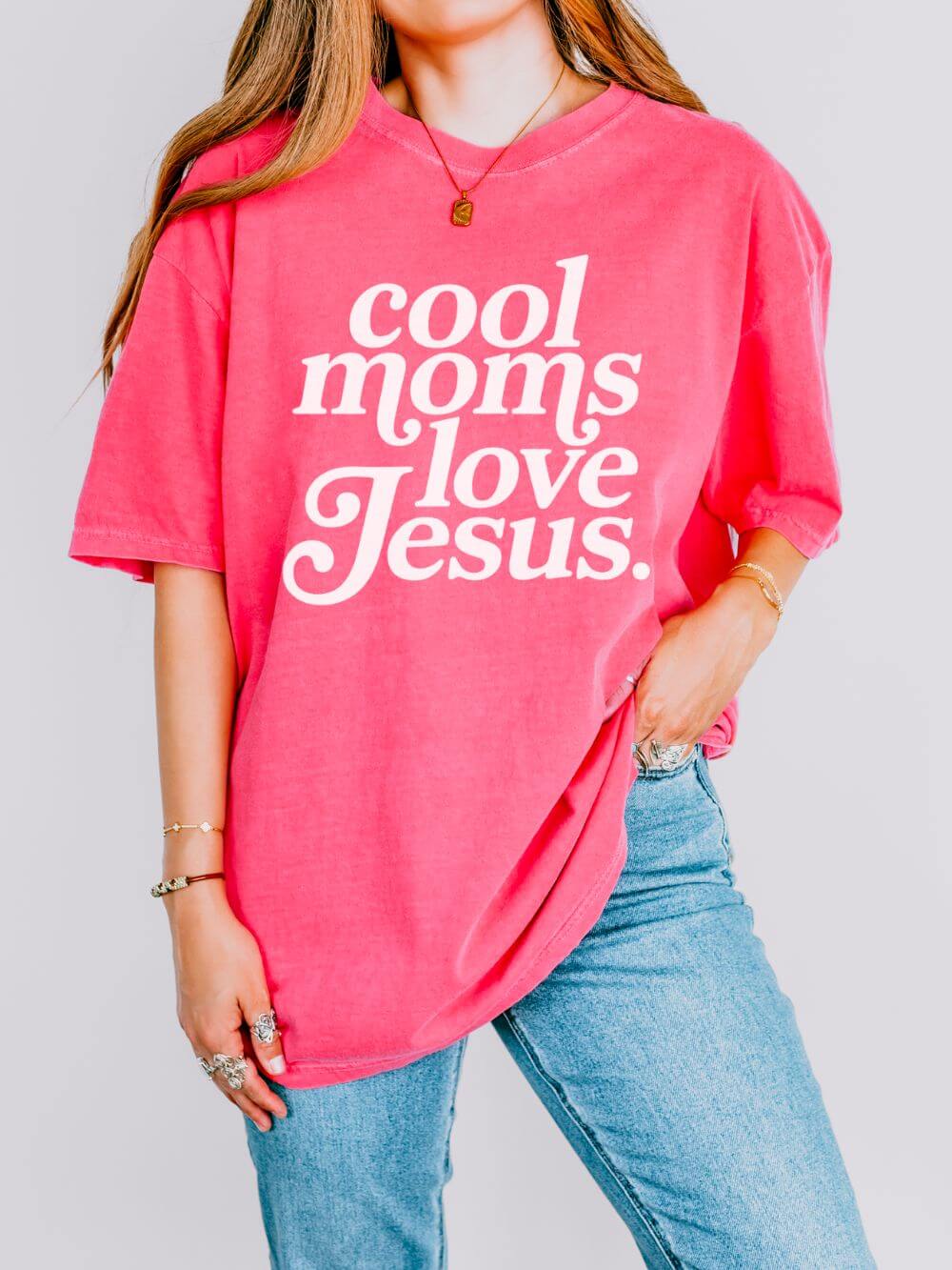 Cool Moms Love Jesus Graphic T-Shirt Christian Mom Graphic Tee