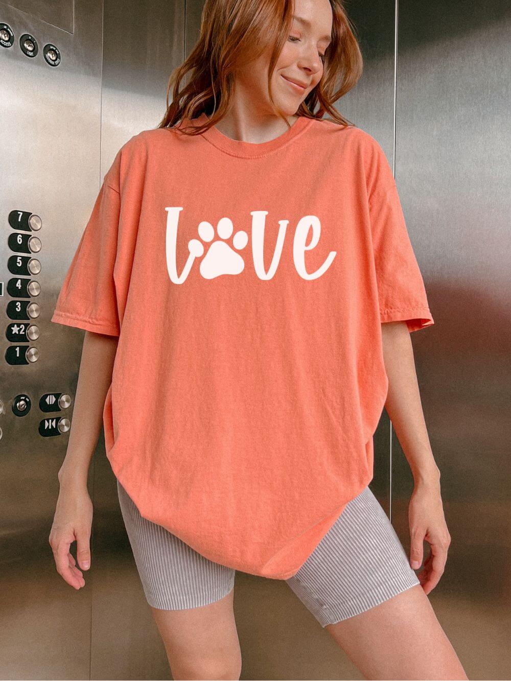 Love Paw T-Shirt Valentine's Day Cute Pet Lover Graphic Unisex Short Sleeve Tee