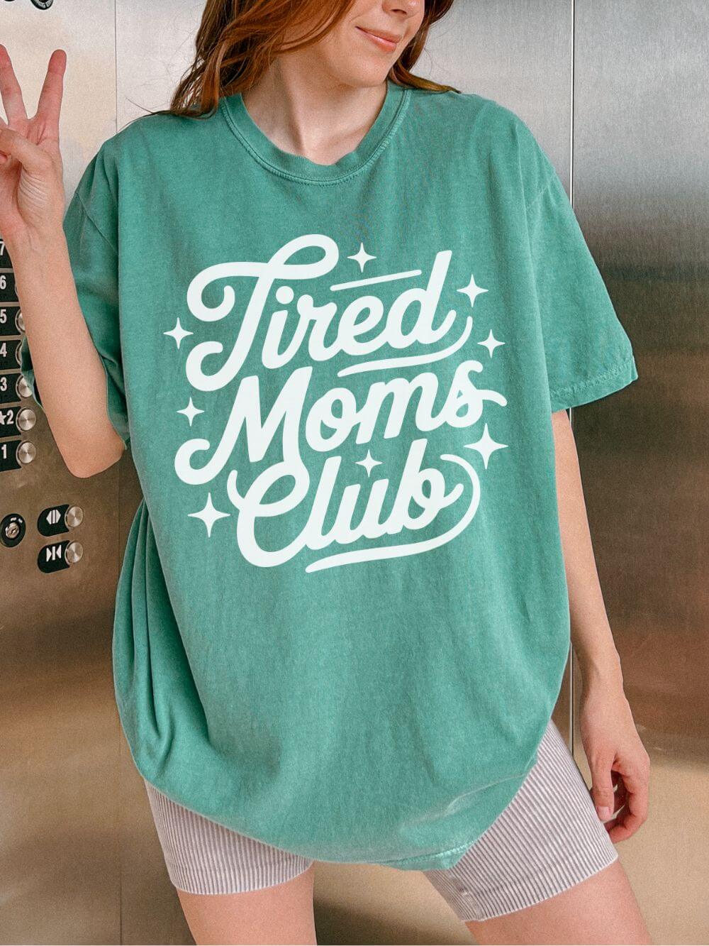Tired Moms Club Mom T-Shirt Cute Script Graphic Tee
