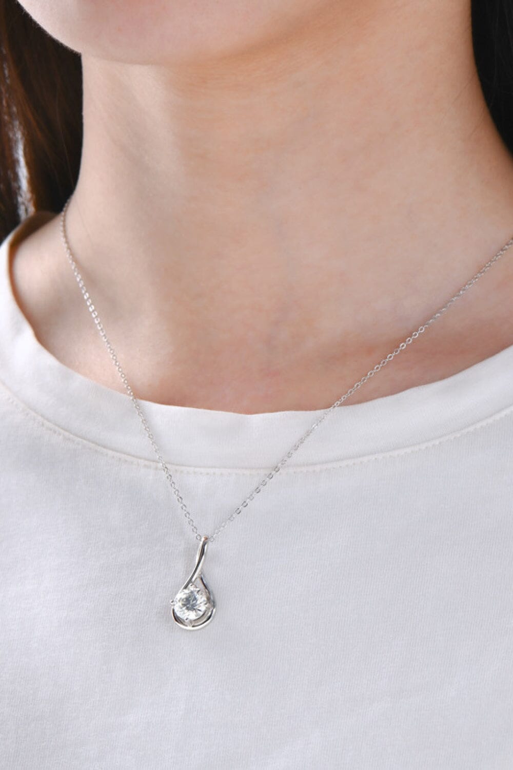 2 Carat Moissanite 925 Sterling Silver Necklace - Sydney So Sweet