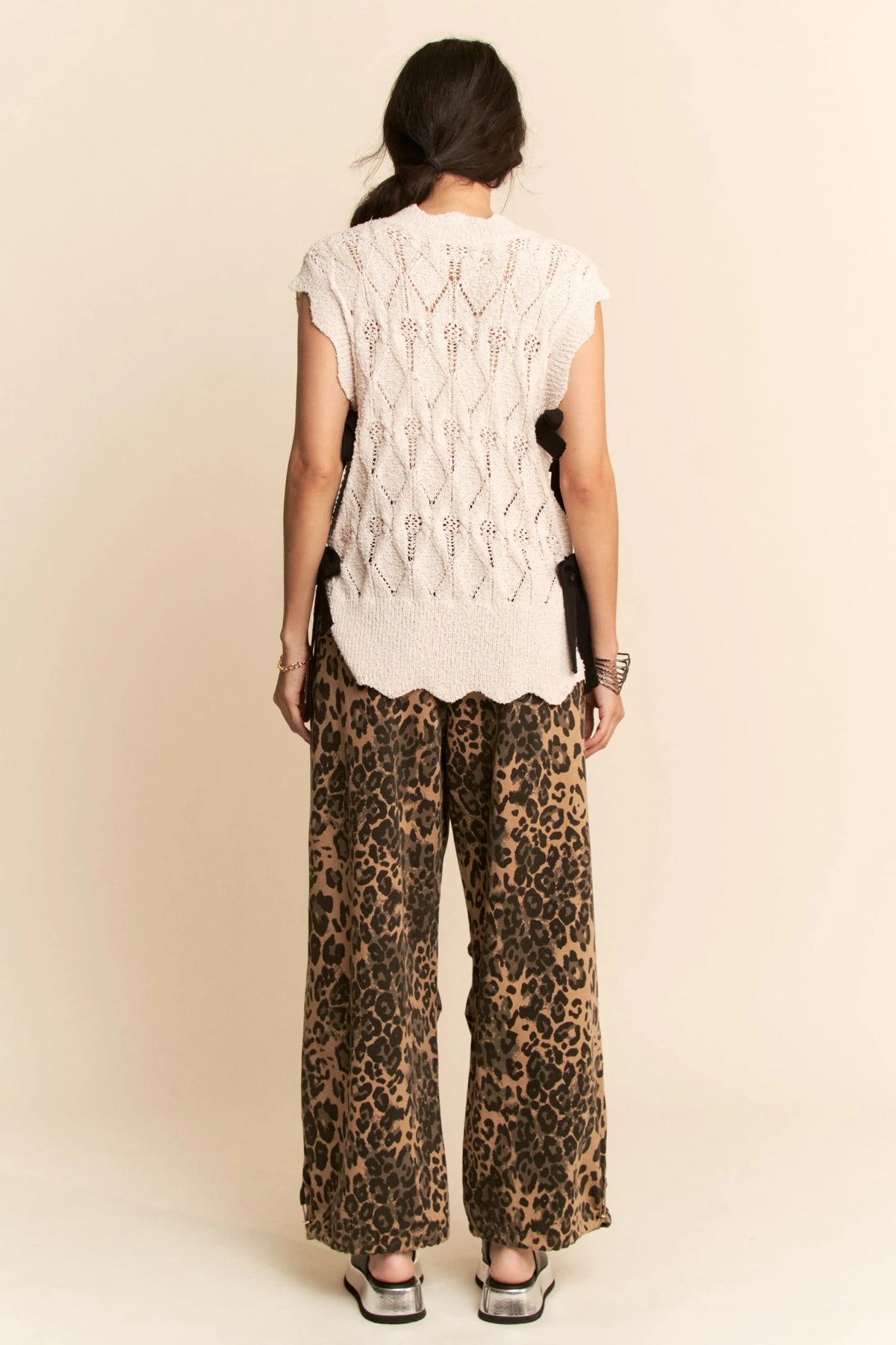 Davi & Dani Ribbon Bow Ties Scalloped Trim Knit Semi Crop Top - Sydney So Sweet