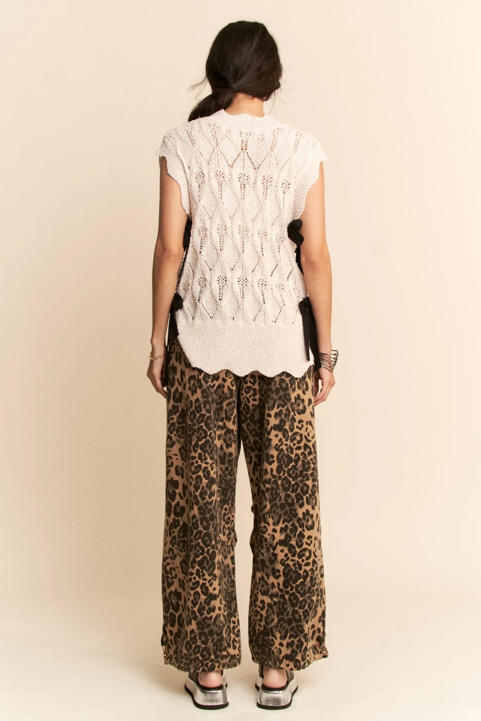 Davi & Dani Ribbon Bow Ties Scalloped Trim Knit Semi Crop Top - Sydney So Sweet