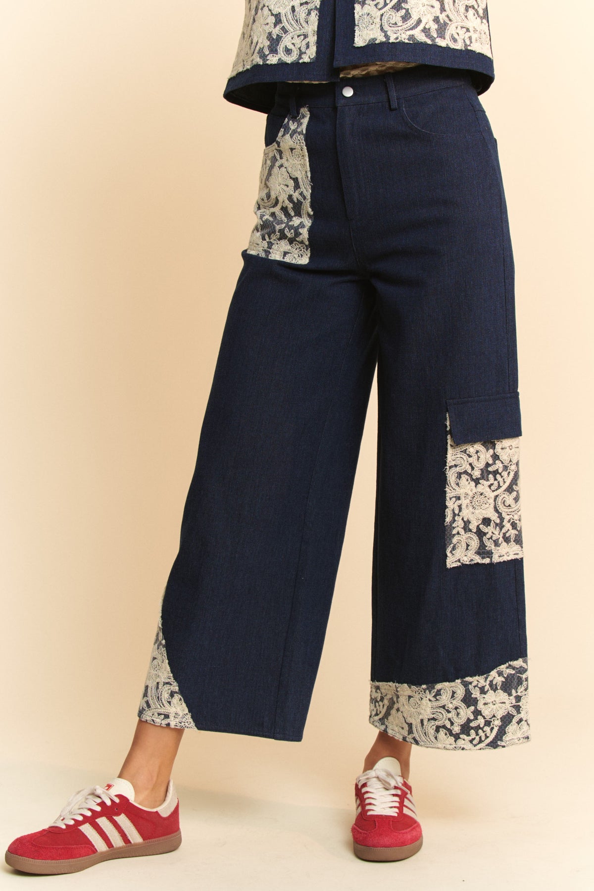 Davi &amp; Dani Lace Applique Wide Leg Jeans - Sydney So Sweet