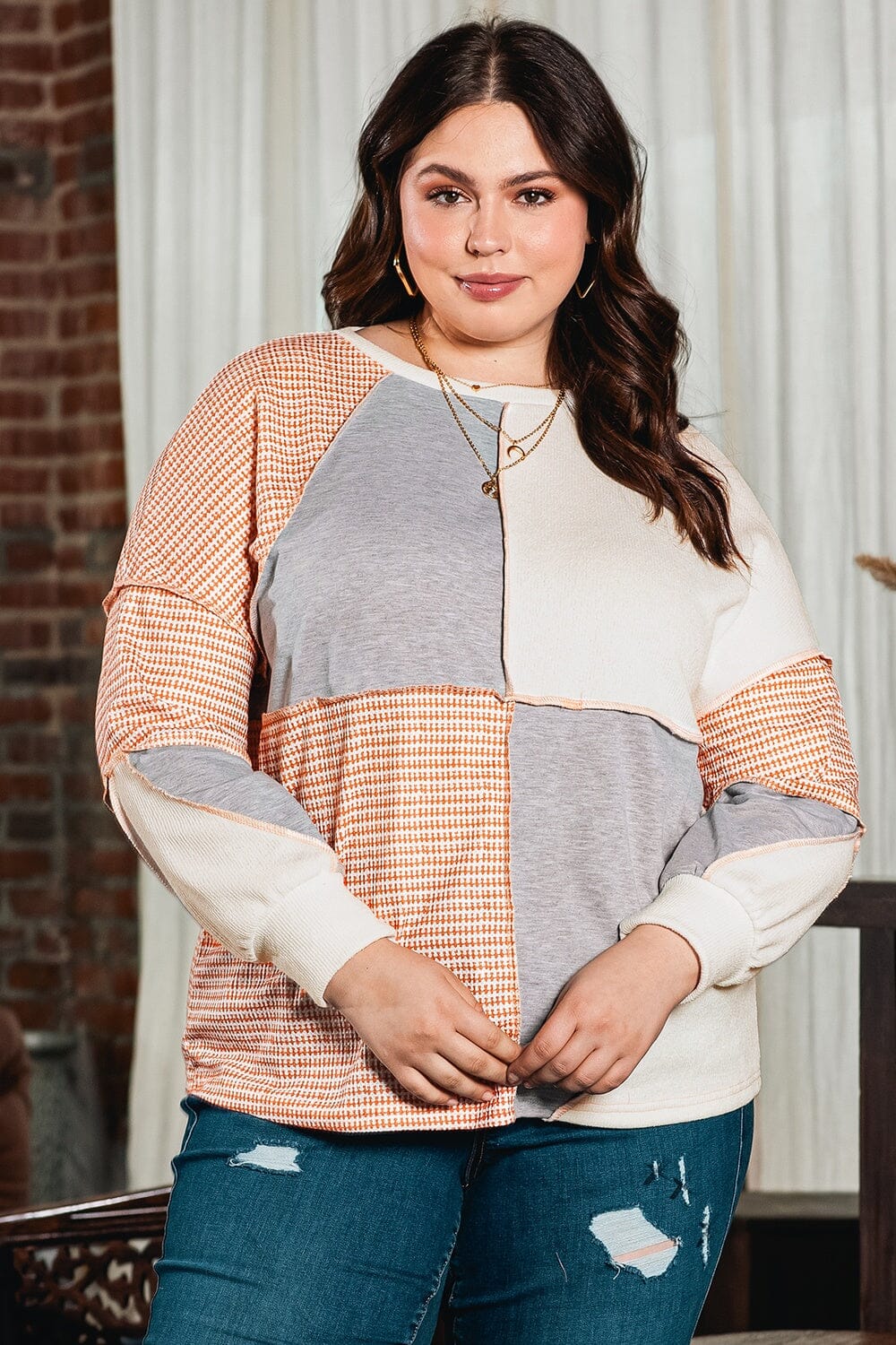 Plus Size Exposed Seam Color Block Round Neck Sweatshirt - Sydney So Sweet