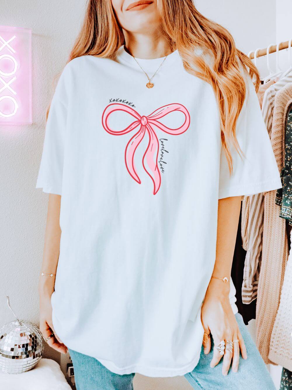 Pink Bow XOXO T-Shirt Valentine's Day Cute Graphic Unisex Short Sleeve Tee