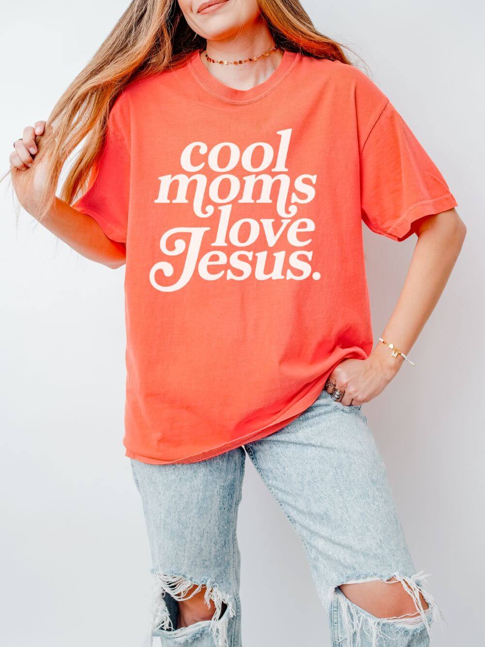 Cool Moms Love Jesus Graphic T-Shirt Christian Mom Graphic Tee