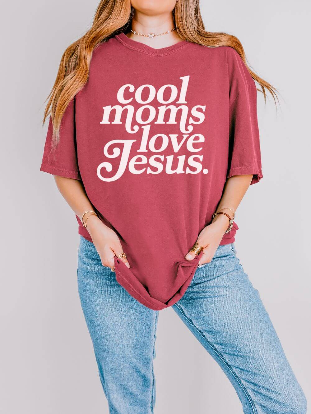Cool Moms Love Jesus Graphic T-Shirt Christian Mom Graphic Tee