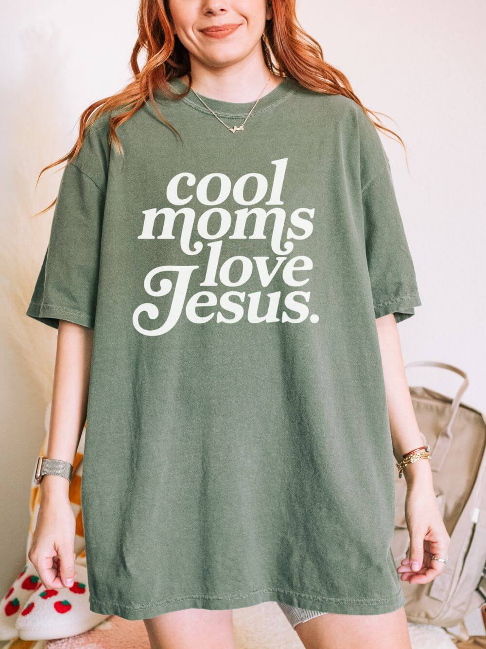 Cool Moms Love Jesus Graphic T-Shirt Christian Mom Graphic Tee