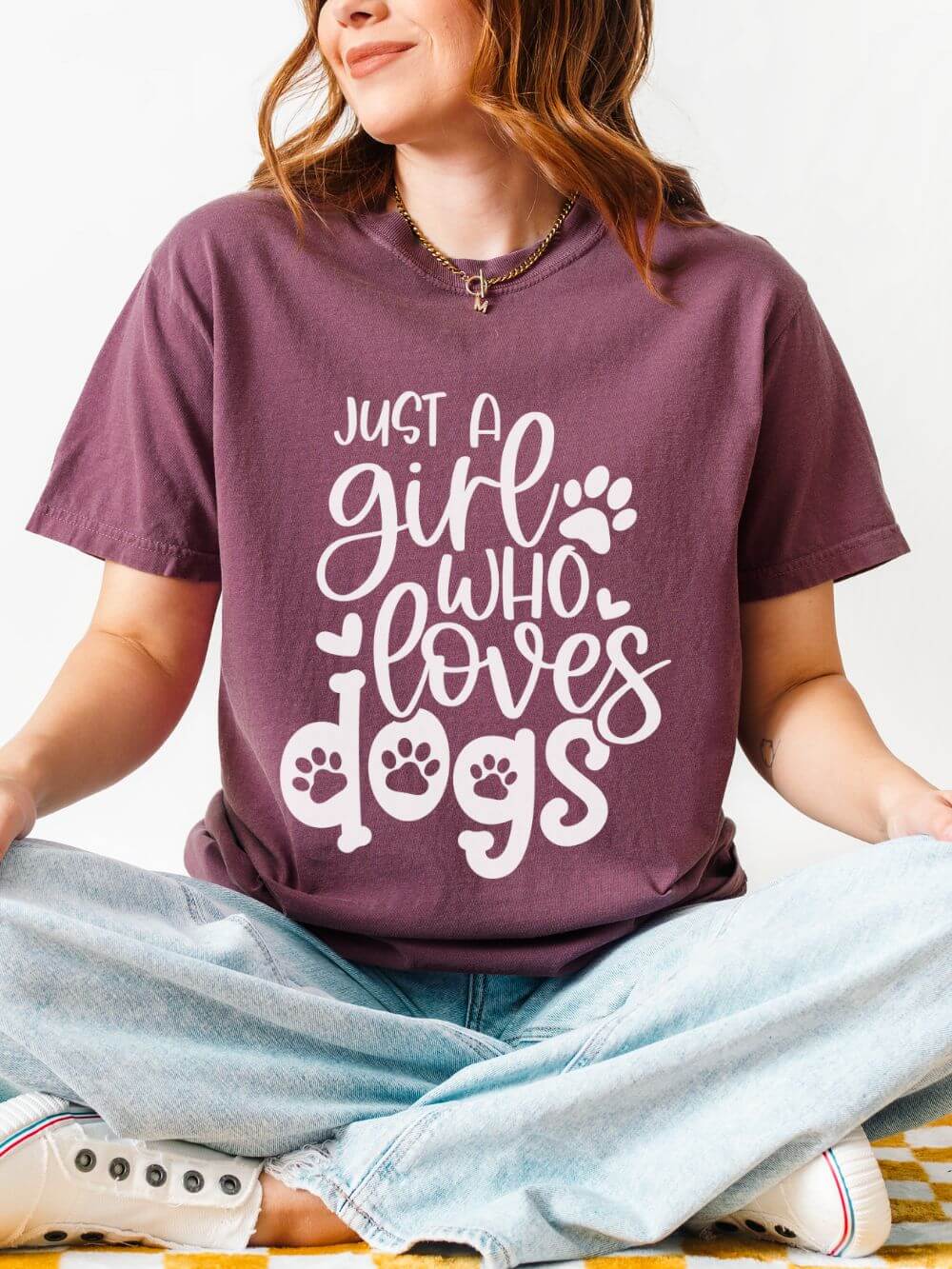 Just a Girl Who Loves Dogs T-Shirt Cute Dog Mom Graphic Tee