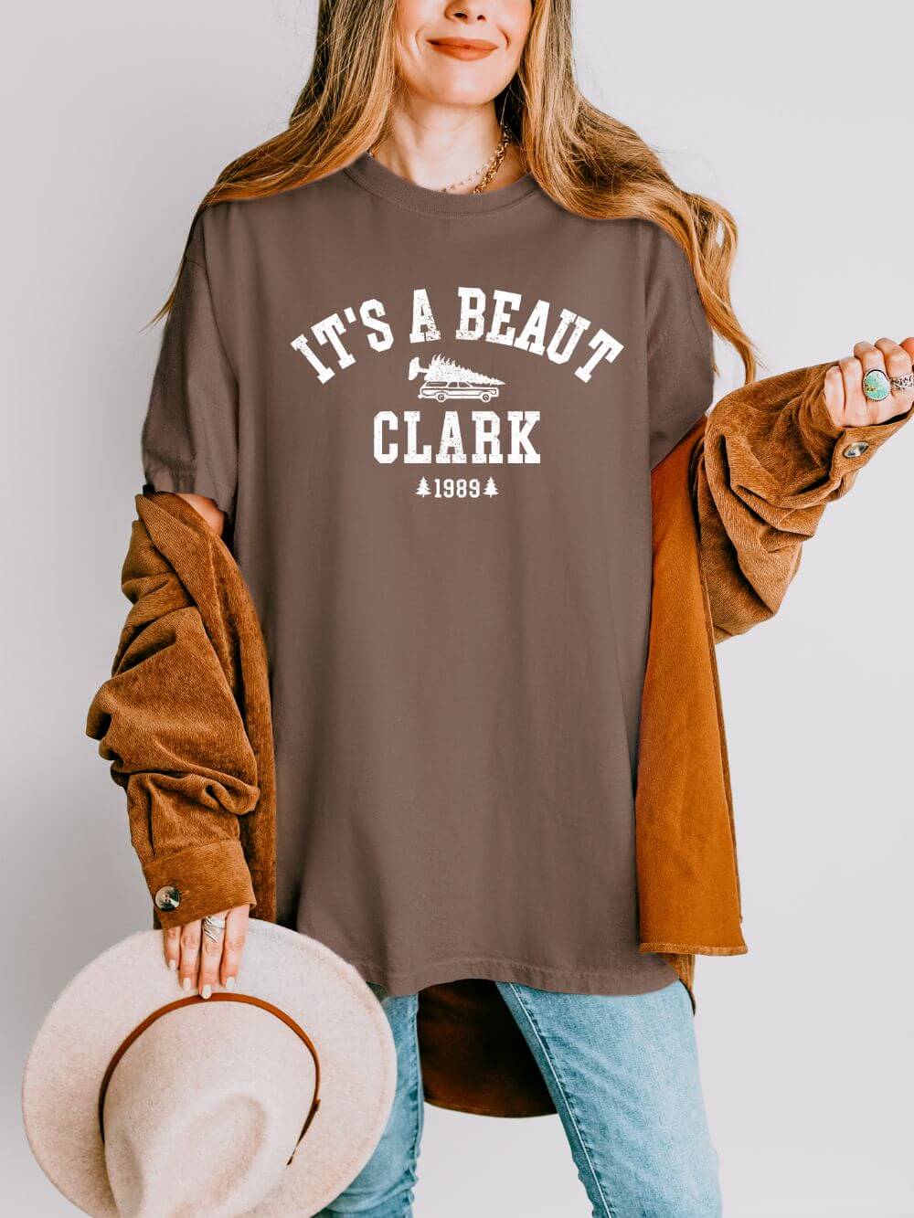 It's a Beaut Clark Holiday Tee Vintage Distressed Christmas Tree T-Shirt - Sydney So Sweet