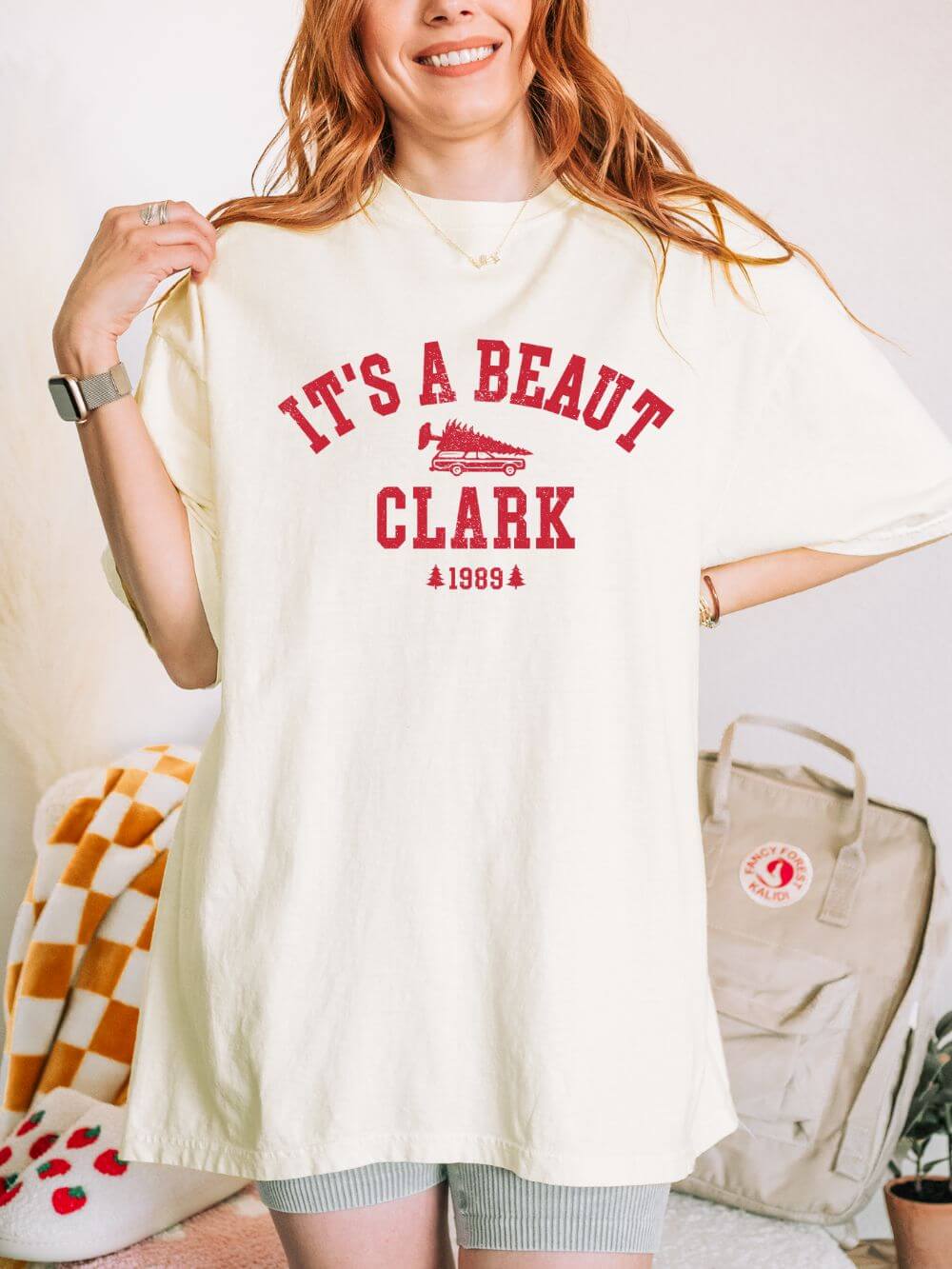 It's a Beaut Clark Holiday Tee Vintage Distressed Christmas Tree T-Shirt - Sydney So Sweet