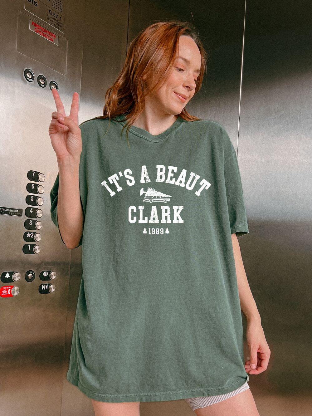 It's a Beaut Clark Holiday Tee Vintage Distressed Christmas Tree T-Shirt - Sydney So Sweet