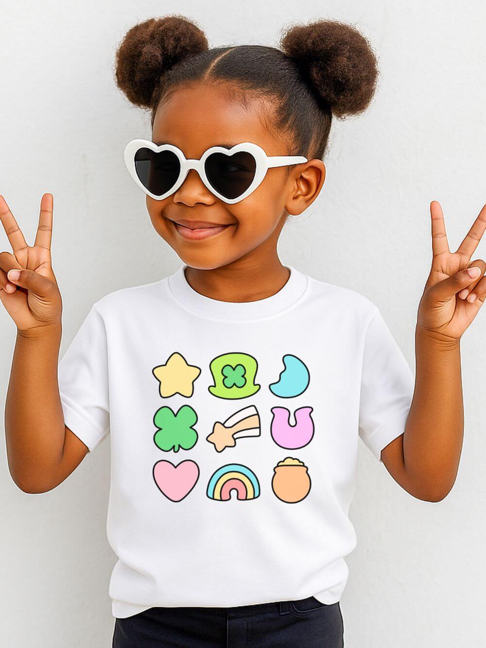 Kids St. Patrick's Day Marshmallows Tee Cute Rainbow, Shamrock & Lucky Charms Graphic T-Shirt