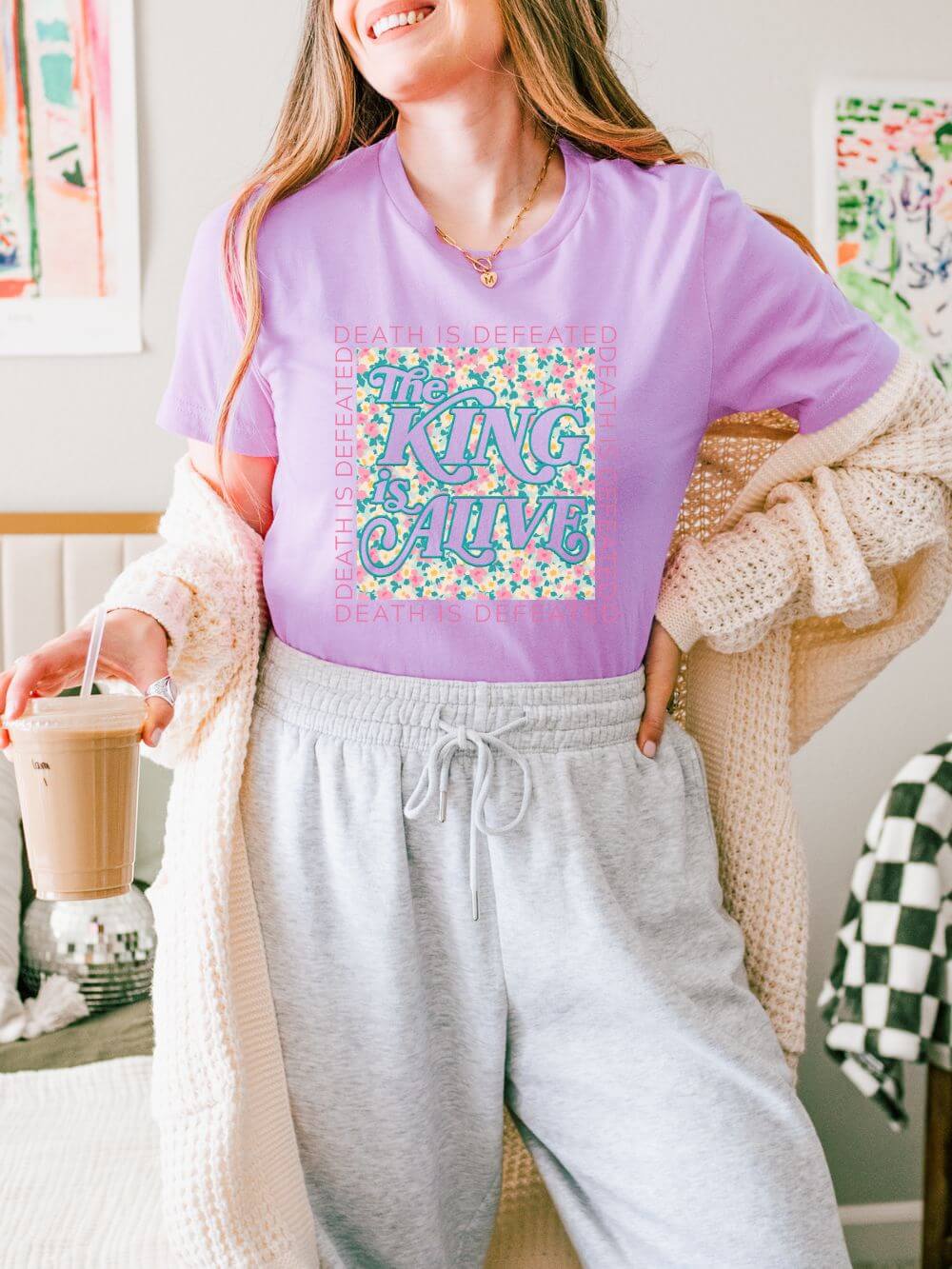 The King Is Alive Floral T‑Shirt Death Is Defeated Christian Easter Graphic Tee