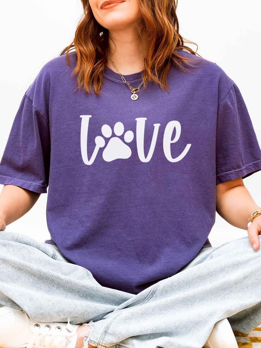 Love Paw T-Shirt Valentine's Day Cute Pet Lover Graphic Unisex Short Sleeve Tee