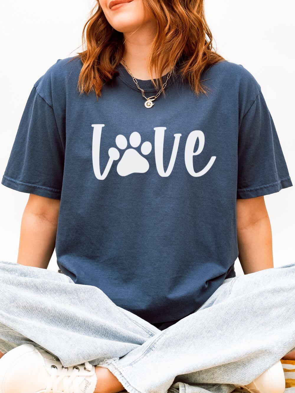 Love Paw T-Shirt Valentine's Day Cute Pet Lover Graphic Unisex Short Sleeve Tee