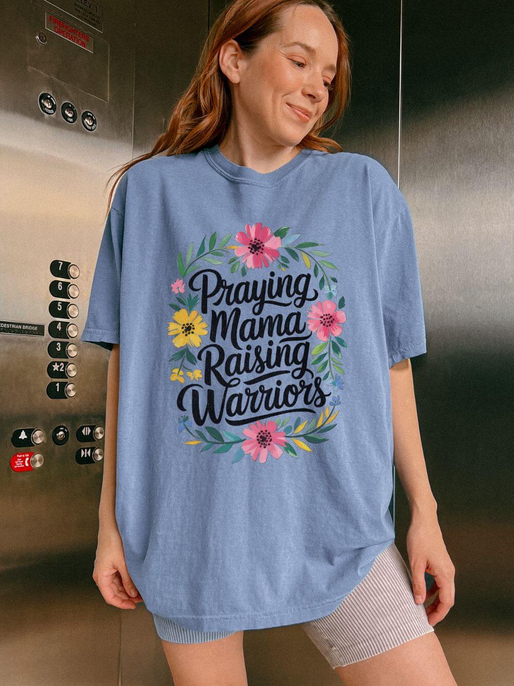 Praying Mama Raising Warriors T-Shirt Cute Floral Mom Graphic Tee