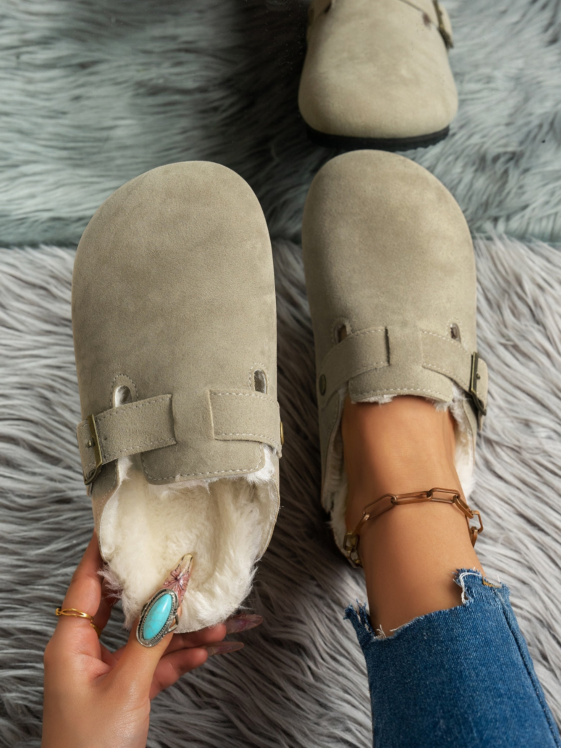 Suede Round Toe Slippers - Sydney So Sweet