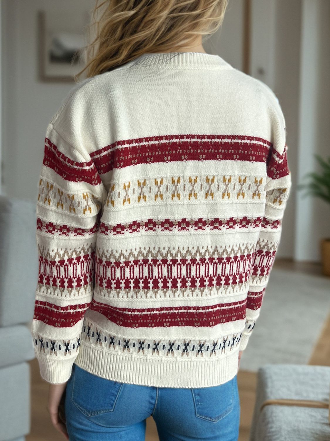 Geometric Round Neck Long Sleeve Sweater - Sydney So Sweet