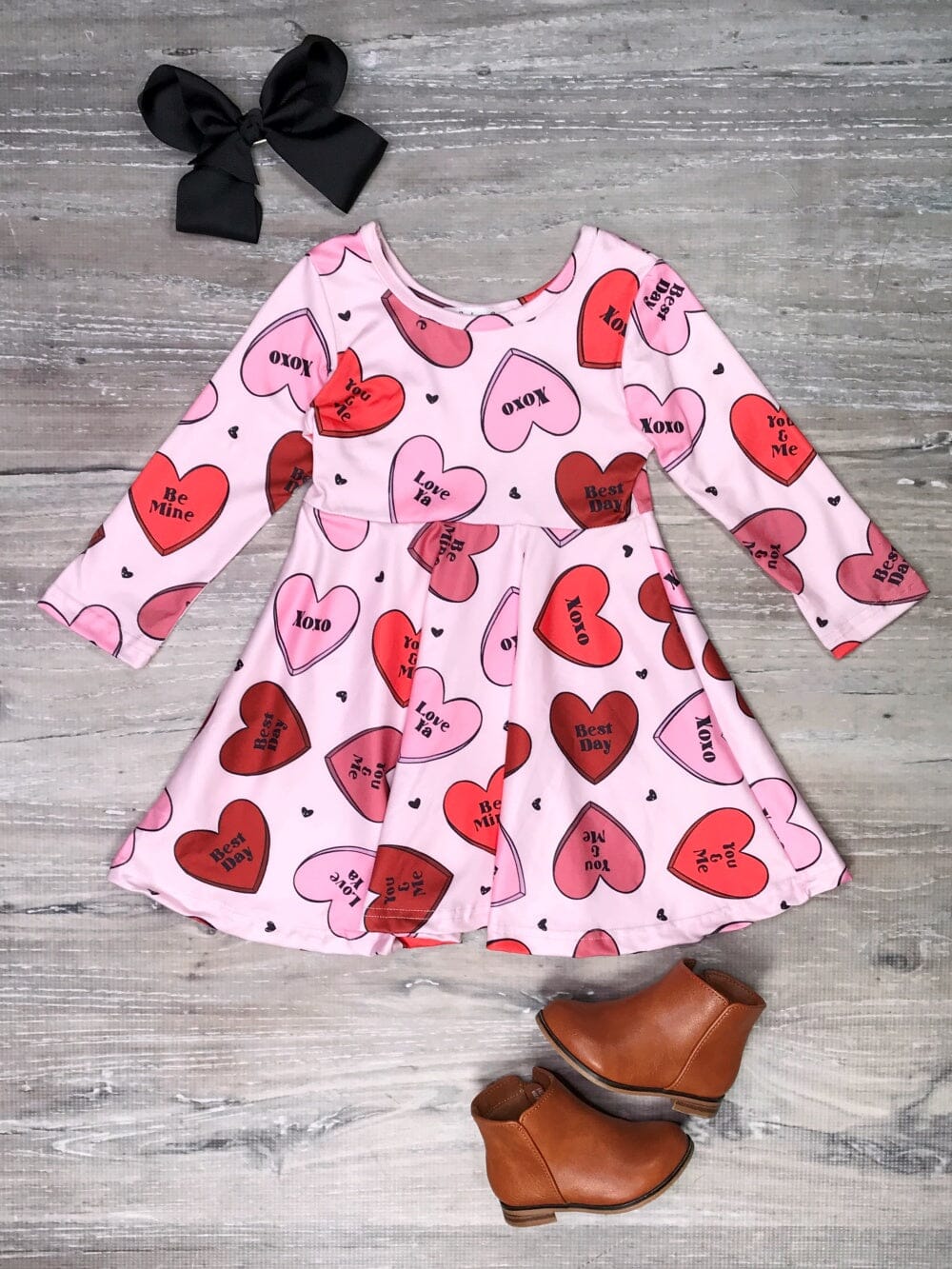 Girls Valentine's Outfit  Leopard Print Top And Heart Patch